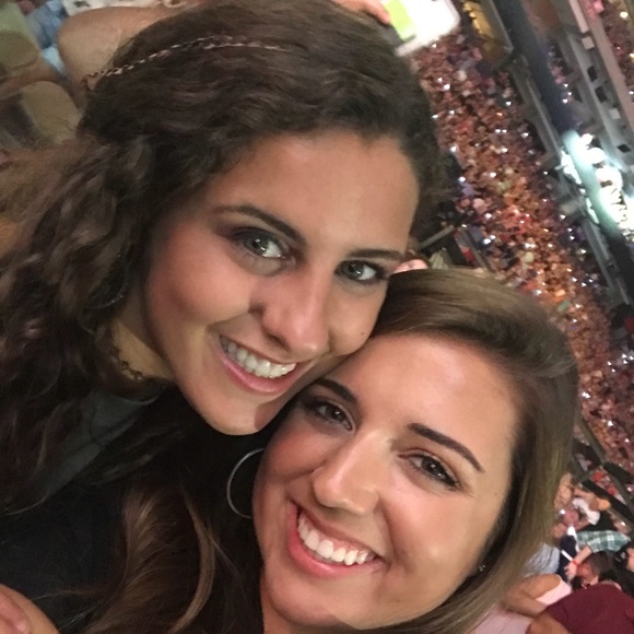 Meet your Posher, Grace - Picture 1 of 1